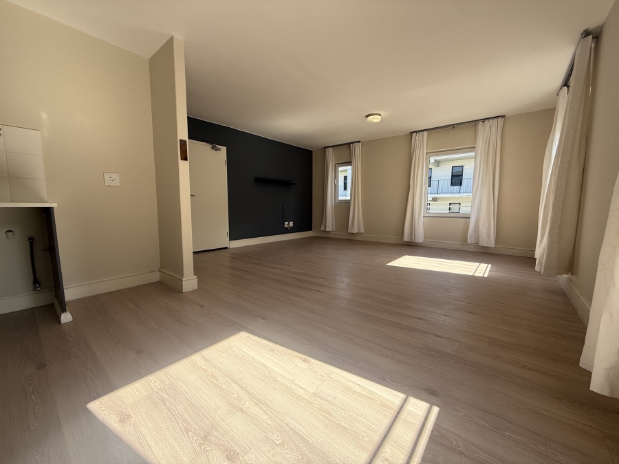 1 Bedroom Property for Sale in Wynberg Upper Western Cape